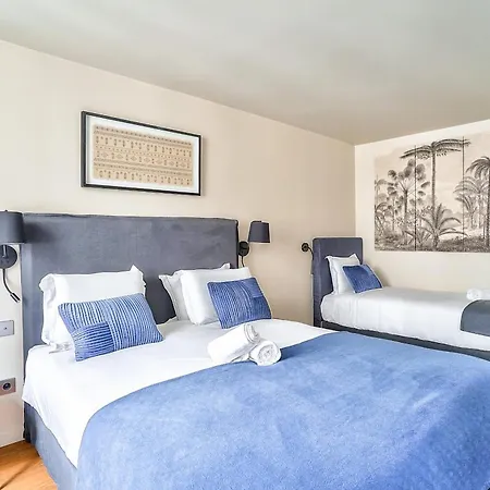 Appartamento Urbanflat 131 - Amazing In The Center Of Parigi